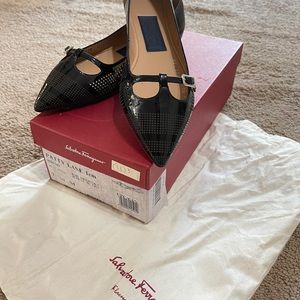 Ferragamo calf shoes
